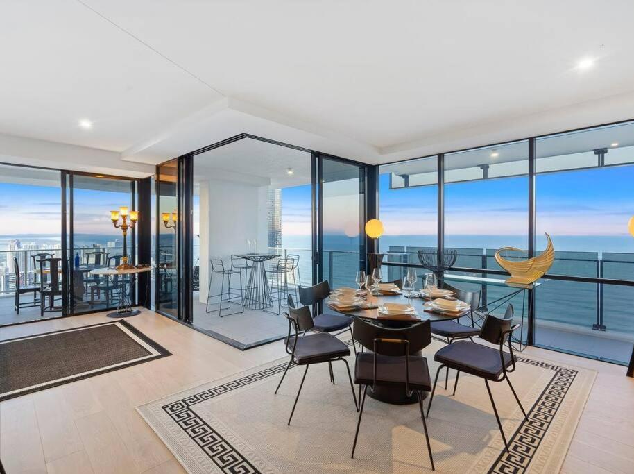 Exclusive Circle On Cavil Sub-Penthouse Luxury Apt - Hosted By Coastal Letting Гоулд Коуст Екстериор снимка