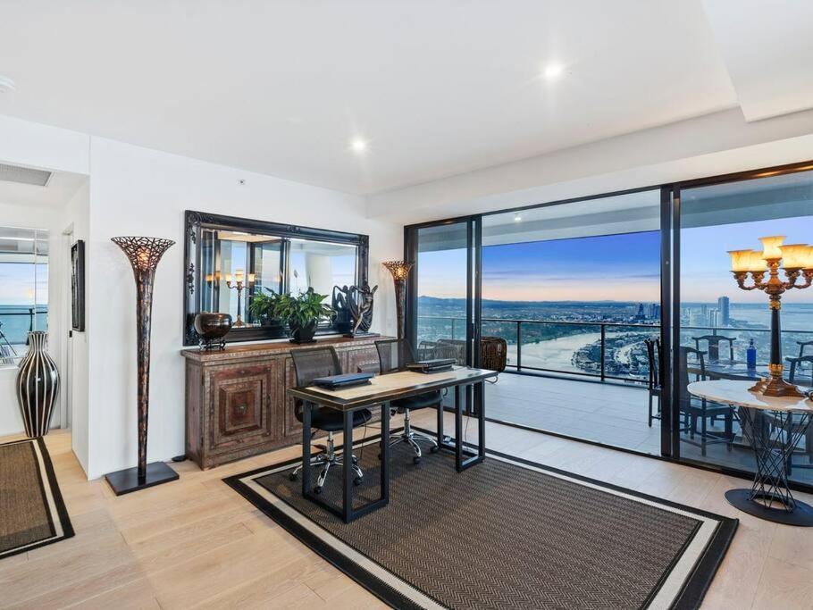 Exclusive Circle On Cavil Sub-Penthouse Luxury Apt - Hosted By Coastal Letting Гоулд Коуст Екстериор снимка