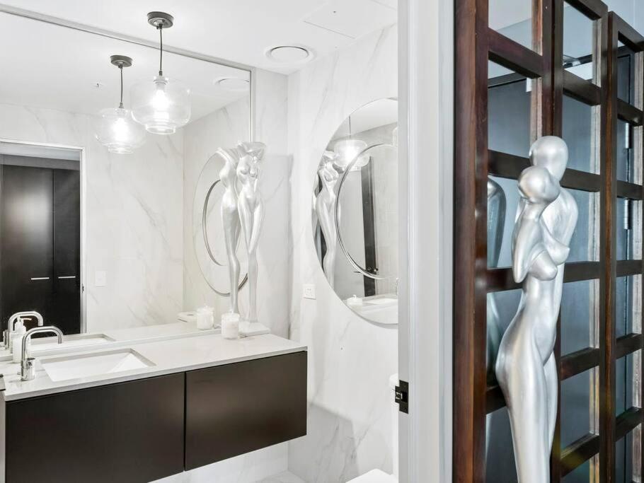Exclusive Circle On Cavil Sub-Penthouse Luxury Apt - Hosted By Coastal Letting Гоулд Коуст Екстериор снимка