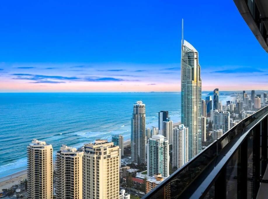 Exclusive Circle On Cavil Sub-Penthouse Luxury Apt - Hosted By Coastal Letting Гоулд Коуст Екстериор снимка