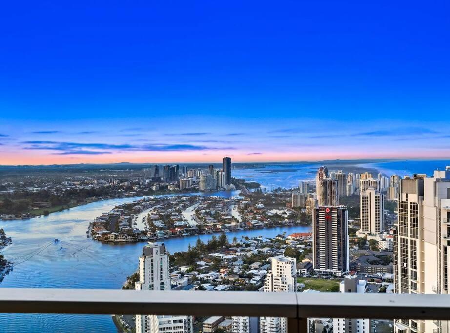 Exclusive Circle On Cavil Sub-Penthouse Luxury Apt - Hosted By Coastal Letting Гоулд Коуст Екстериор снимка